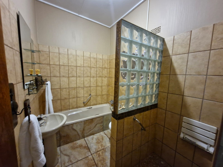 10 Bedroom Property for Sale in Kathu Northern Cape